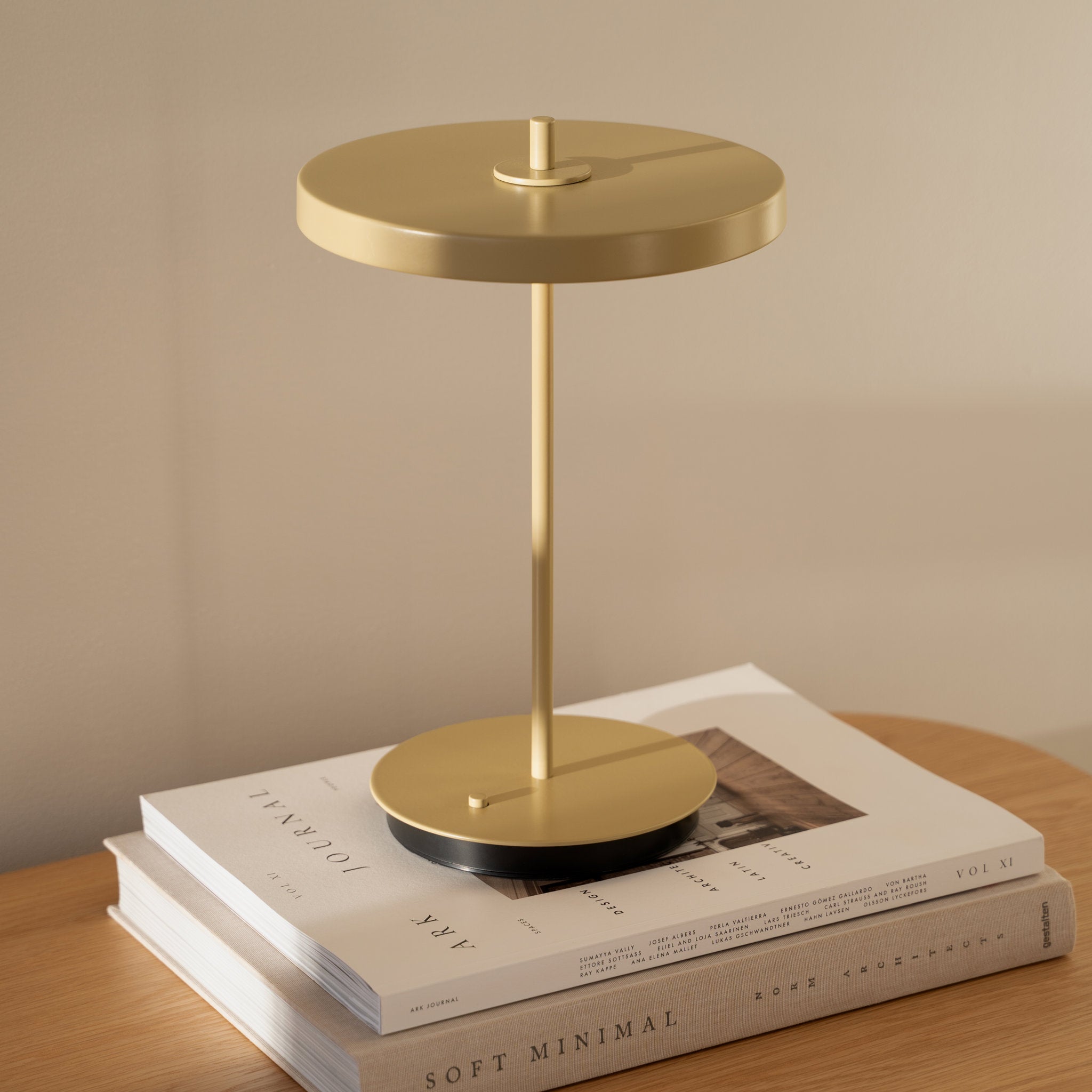 UMAGE_lifestyle_Asteria Move_monochrome_butter yellow_(1).jpeg